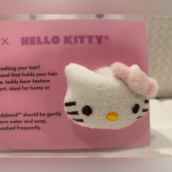 THE CRÈME SHOP X HELLO KITTY SPA HEADBAND - Picture 5 of 8